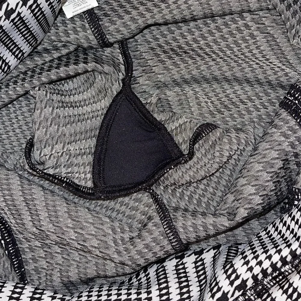 Alo Yoga Jacquard High-Waist Glenplaid Flutter‎ Legging Size Large Black
